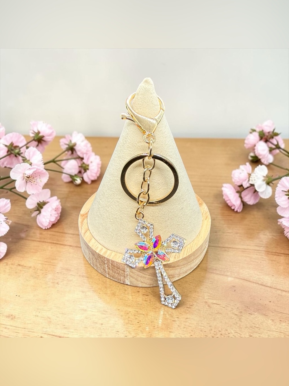 🏷️‼️5/$25🏷️‼️✝️Gold-Tone Crystal Cross w/Iridescent Flower Keychain/Bag Charm✝️
